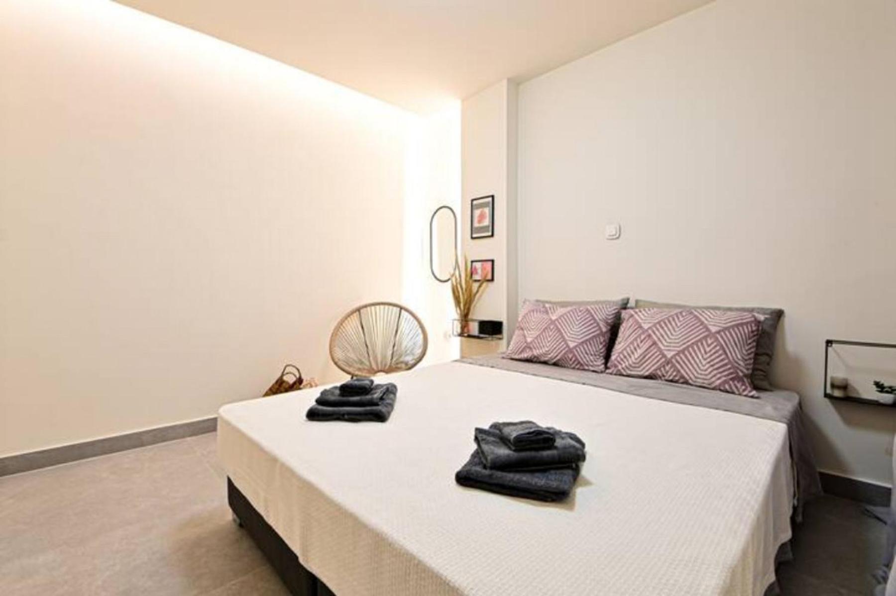 Walk To Syntagma,From A Prime-Location, Luxury Apt أثينا المظهر الخارجي الصورة
