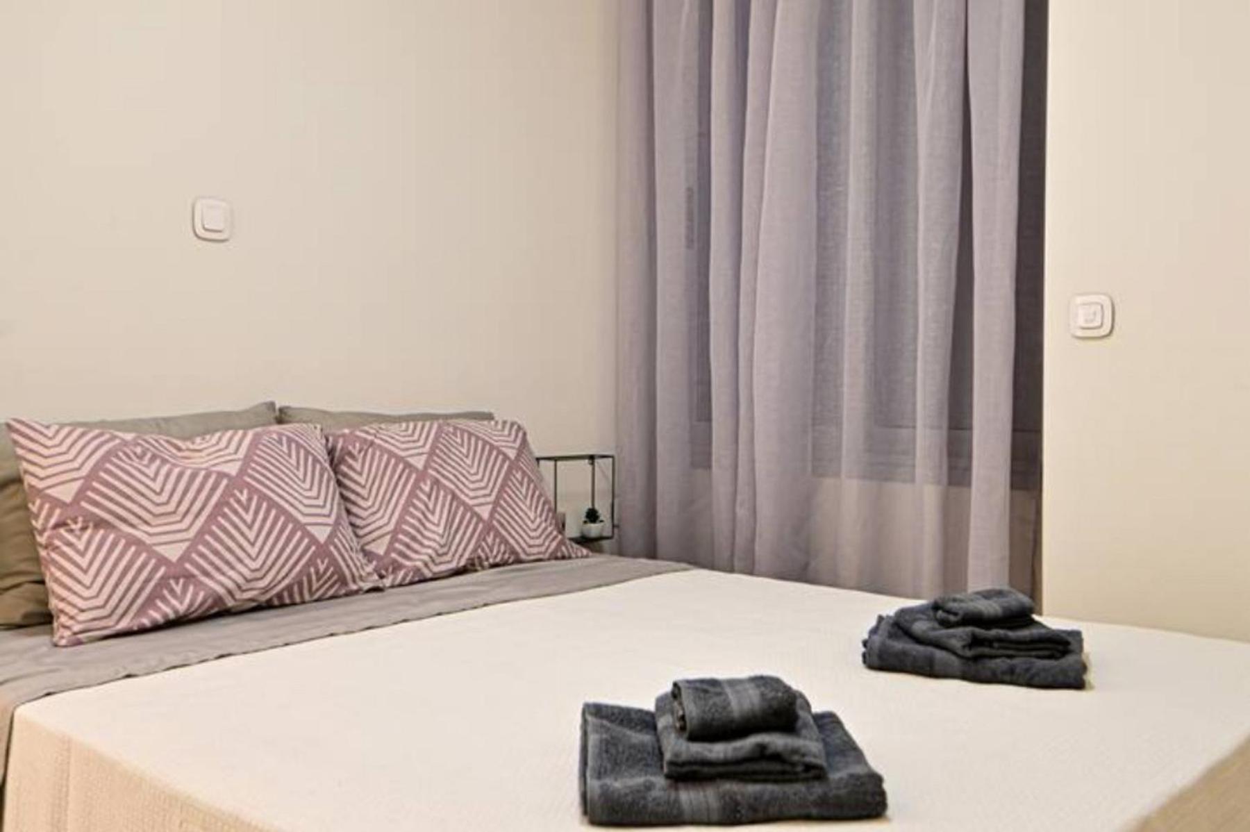 Walk To Syntagma,From A Prime-Location, Luxury Apt أثينا المظهر الخارجي الصورة
